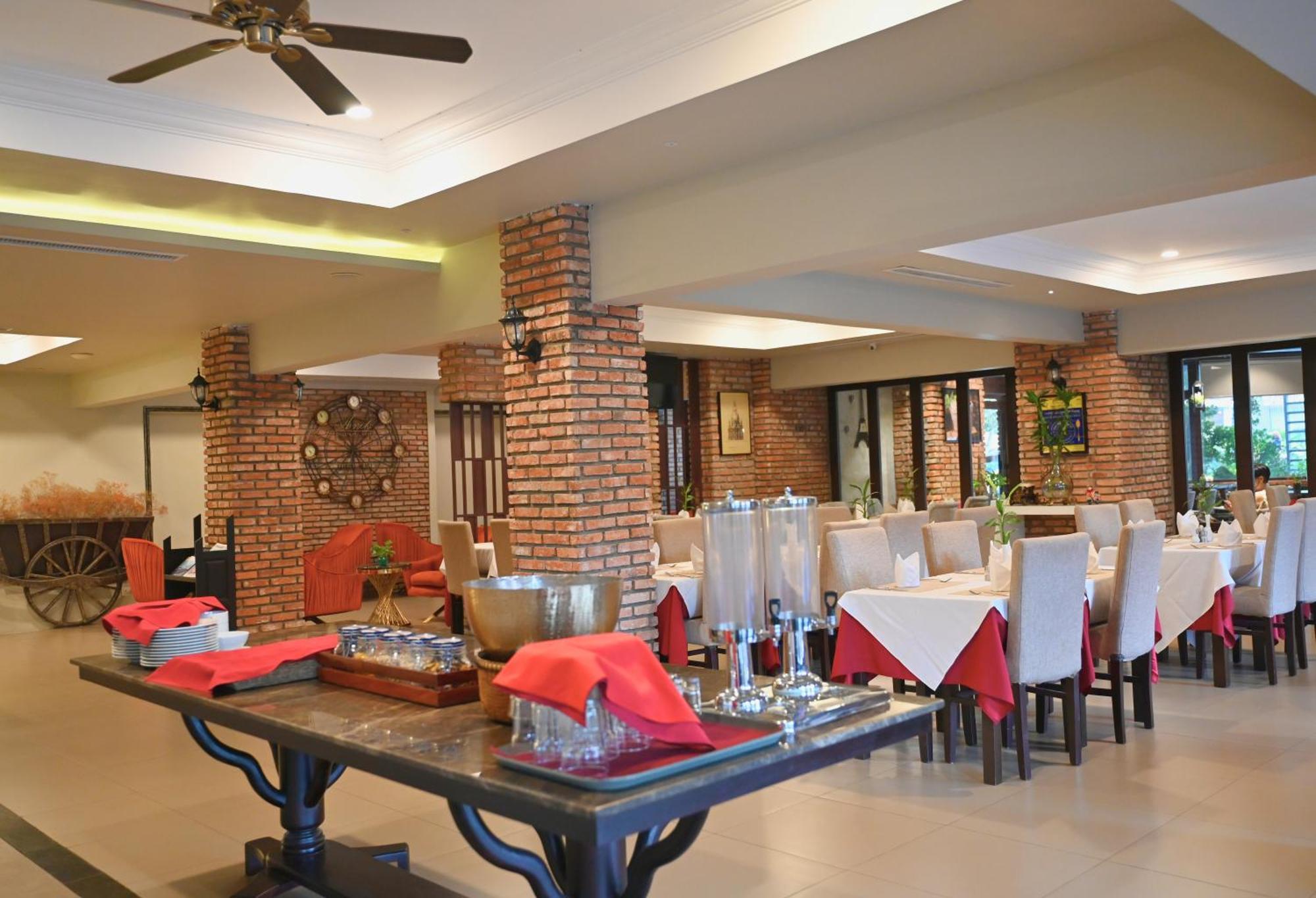 Anik Boutique Hotel & Spa On Norodom Blvd Phnom Penh Exterior foto